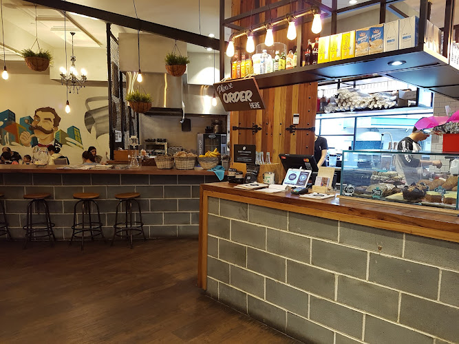 Common Ground Coffee and Kitchen