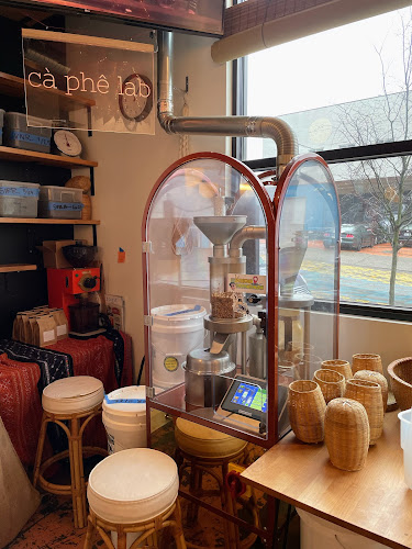 Hello Em Việt Coffee & Roastery