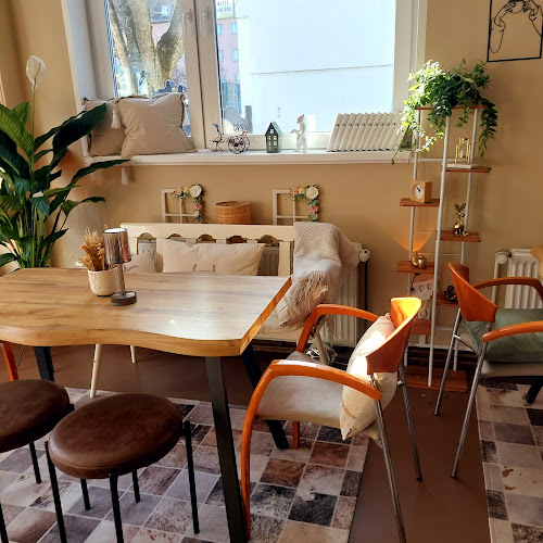 White Bear Café